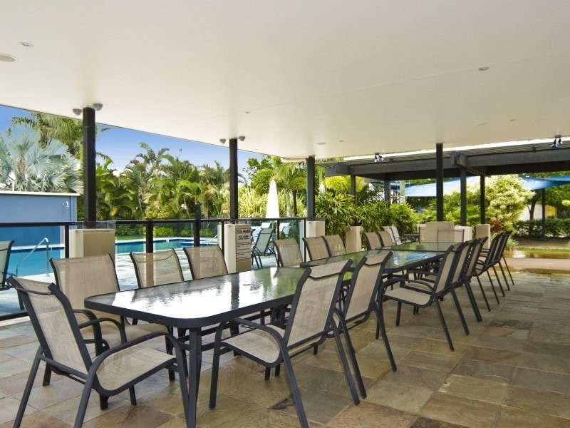 2 Grand Parade, Kawana Island QLD 4575