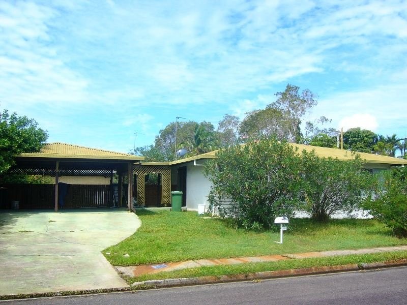 29 Tarwarri Cr, Mooloolaba QLD 4557