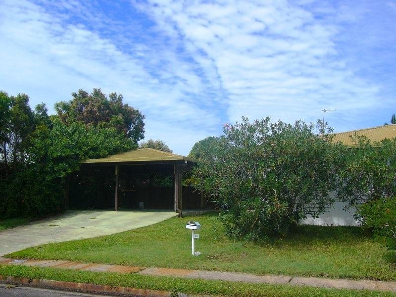 29 Tarwarri Cr, Mooloolaba QLD 4557