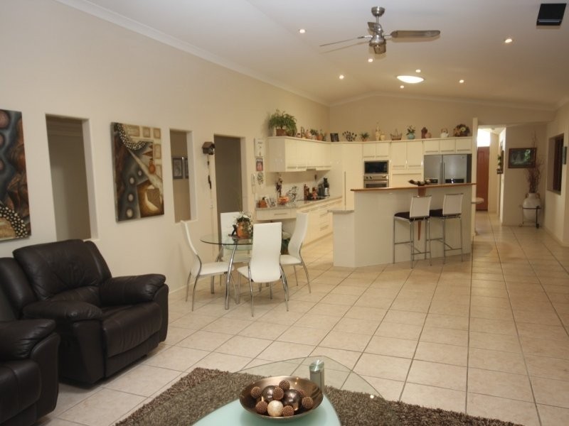 14 Fitzwilliam DR, Sippy Downs QLD 4556