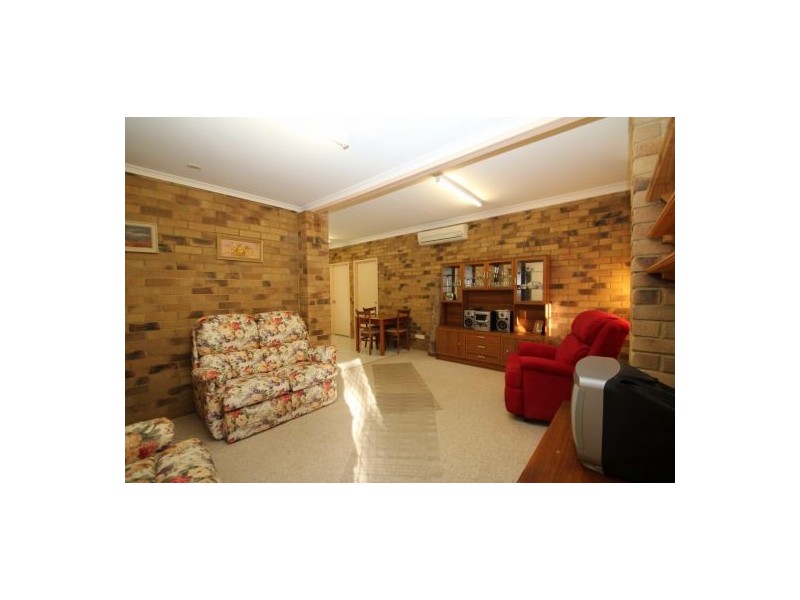 15 Springburn  DR, Glass House Mountains QLD 4518