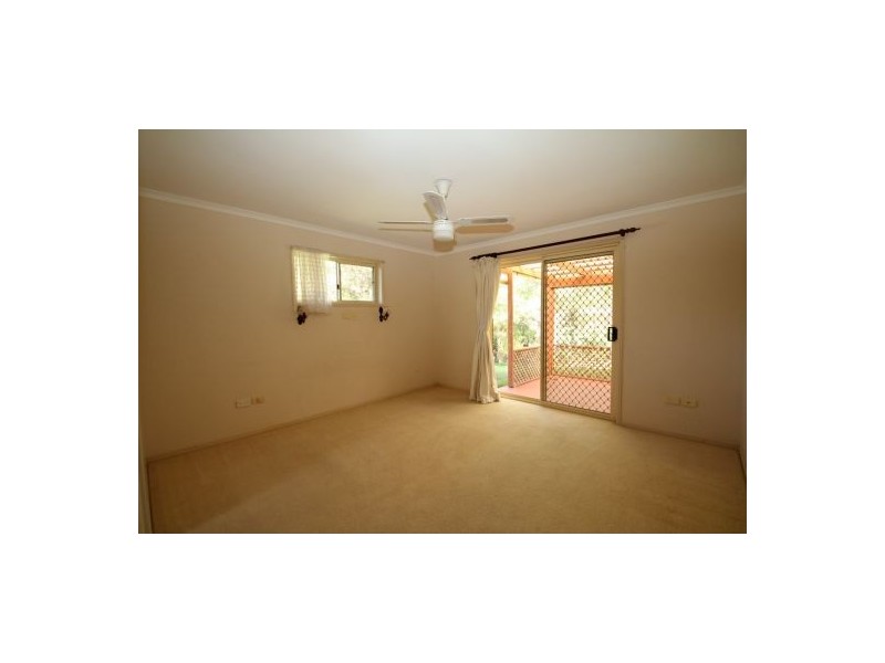 22 Calderwood RD, Landsborough QLD 4550