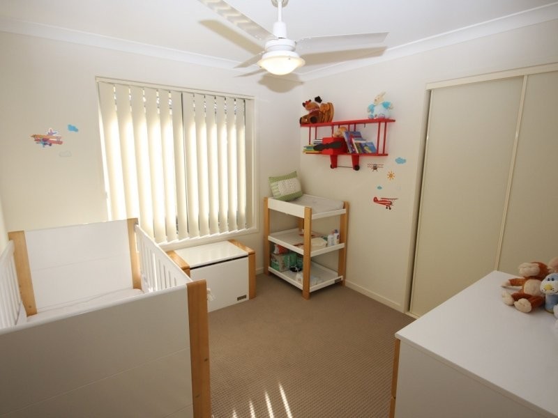 6 Burrows St, Sippy Downs QLD 4556