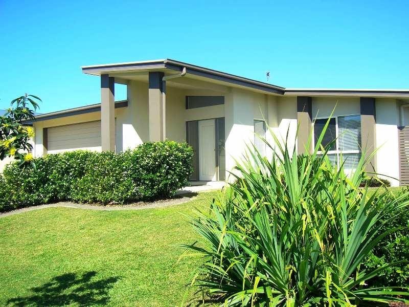 4 Bangalore CL, Caloundra West QLD 4551