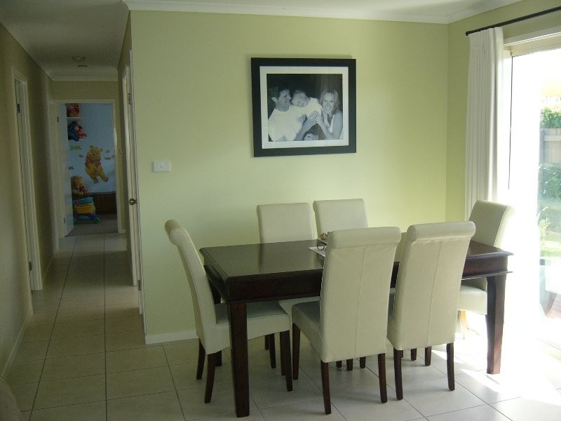 4 Bangalore CL, Caloundra West QLD 4551