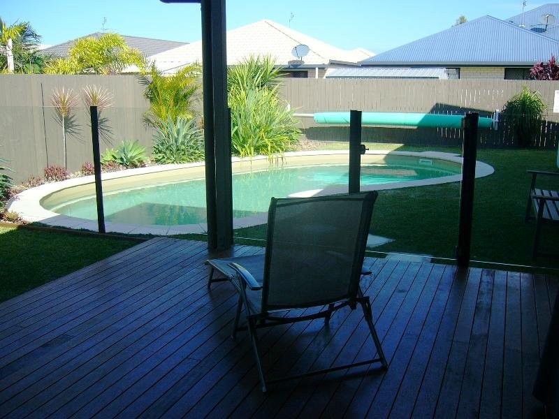4 Bangalore CL, Caloundra West QLD 4551