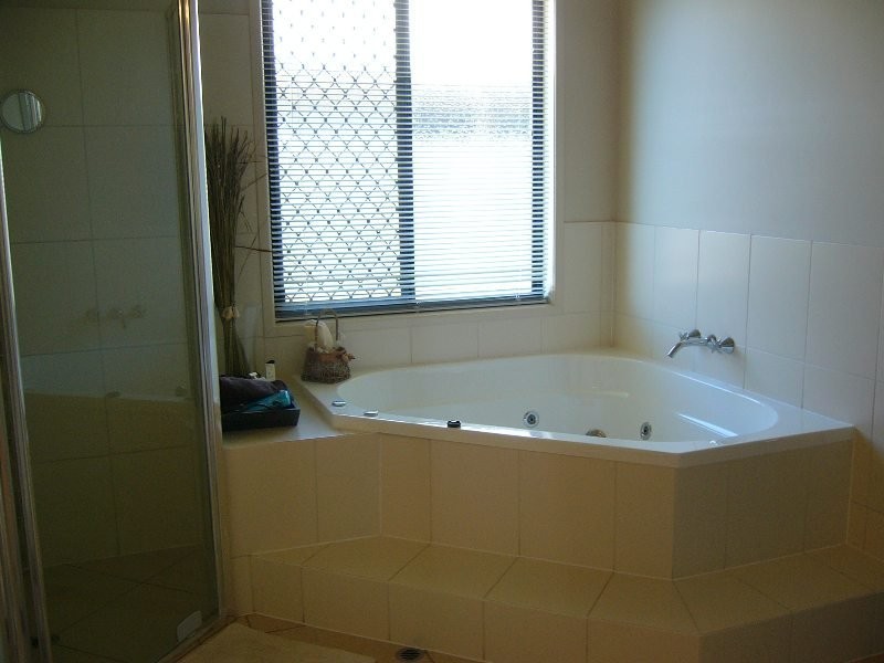 26 Sinatra St, Sippy Downs QLD 4556