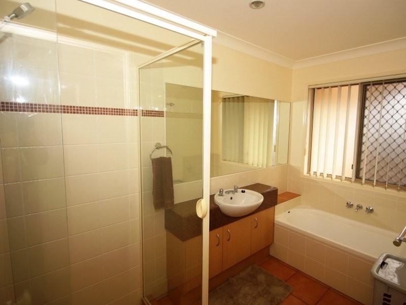 47 Fitzwilliam DR, Sippy Downs QLD 4556