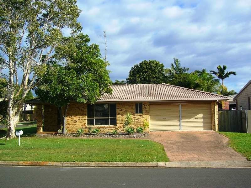 13 Balyarta Cr, Mooloolaba QLD 4557