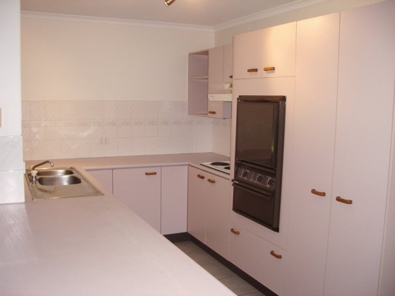 13 Balyarta Cr, Mooloolaba QLD 4557