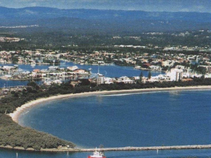 13 Balyarta Cr, Mooloolaba QLD 4557