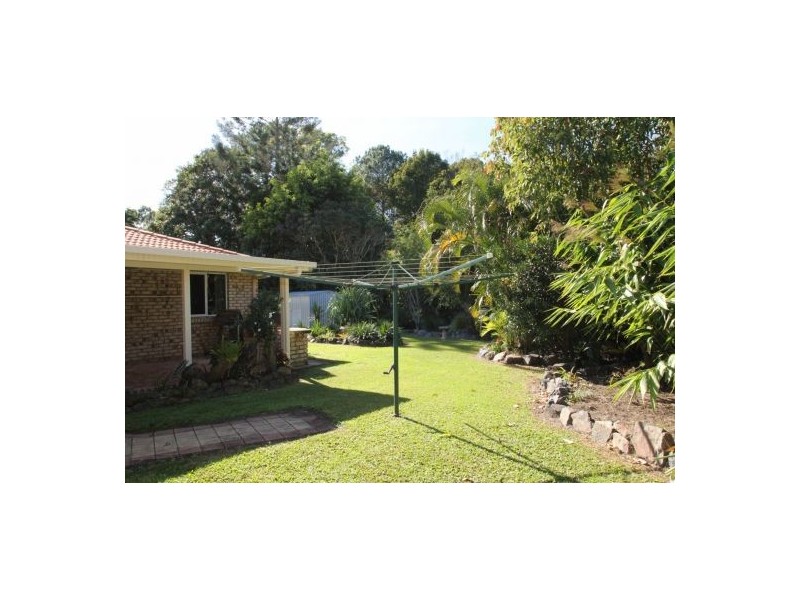 4 Bella ST, Landsborough QLD 4550