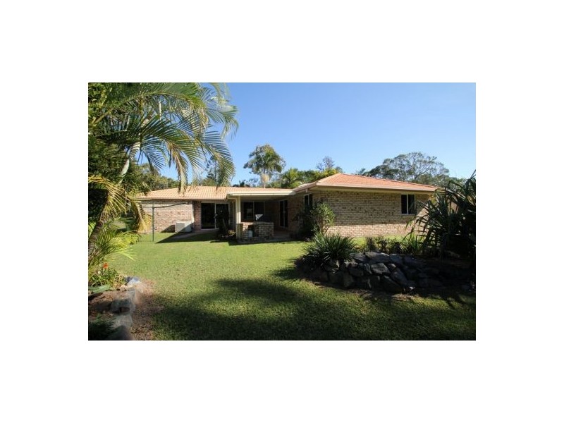 4 Bella ST, Landsborough QLD 4550