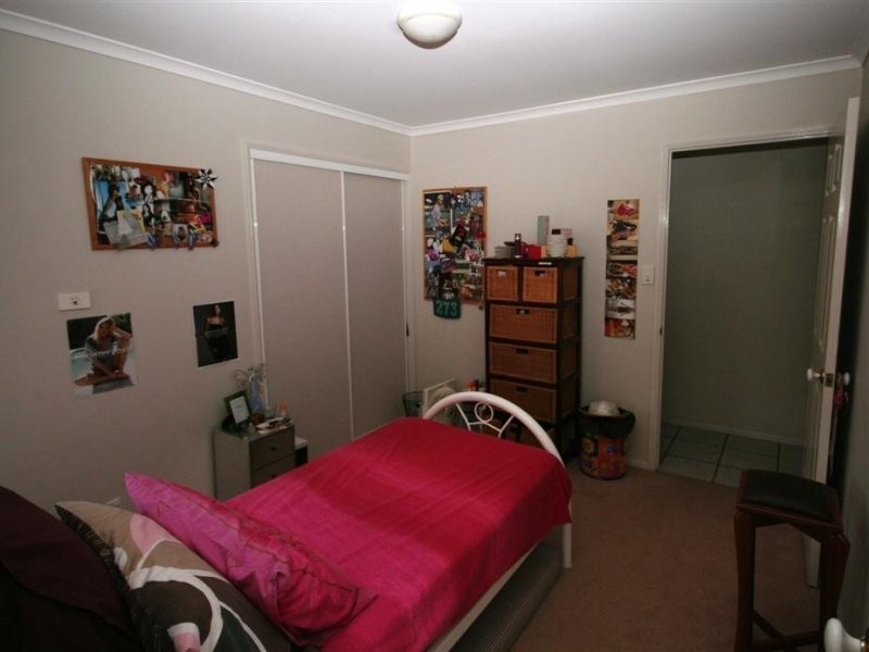 5 James Cook DR, Sippy Downs QLD 4556