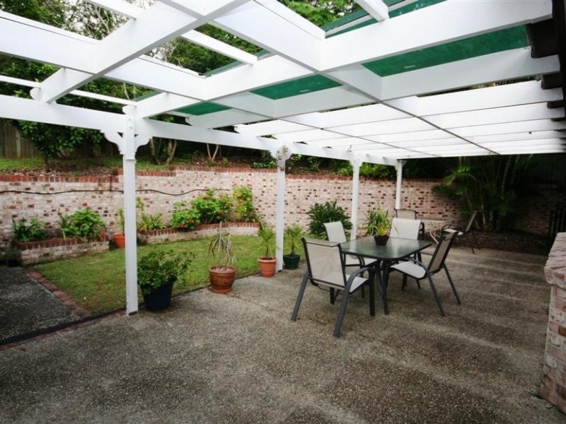 5 James Cook DR, Sippy Downs QLD 4556