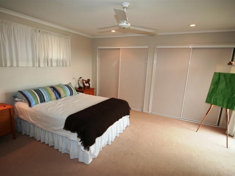 5 James Cook DR, Sippy Downs QLD 4556