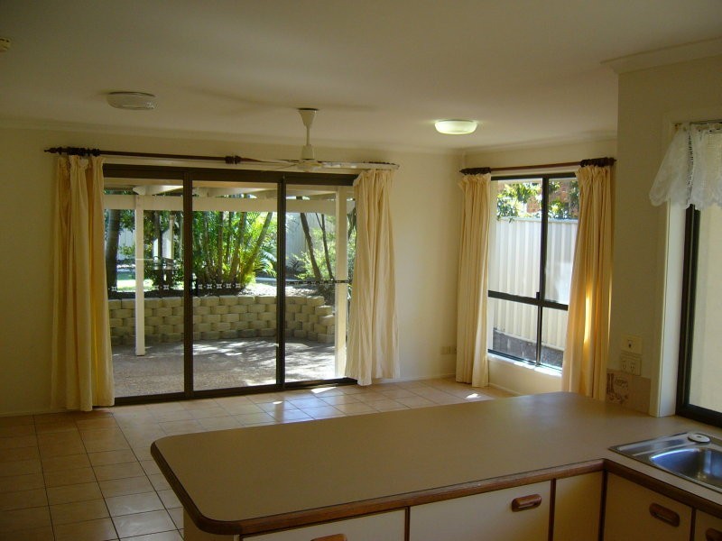 27 Kapilano Cr, Mountain Creek QLD 4557