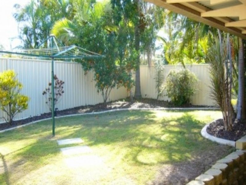 27 Kapilano Cr, Mountain Creek QLD 4557