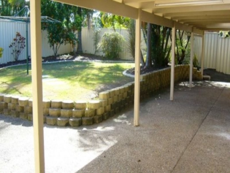 27 Kapilano Cr, Mountain Creek QLD 4557