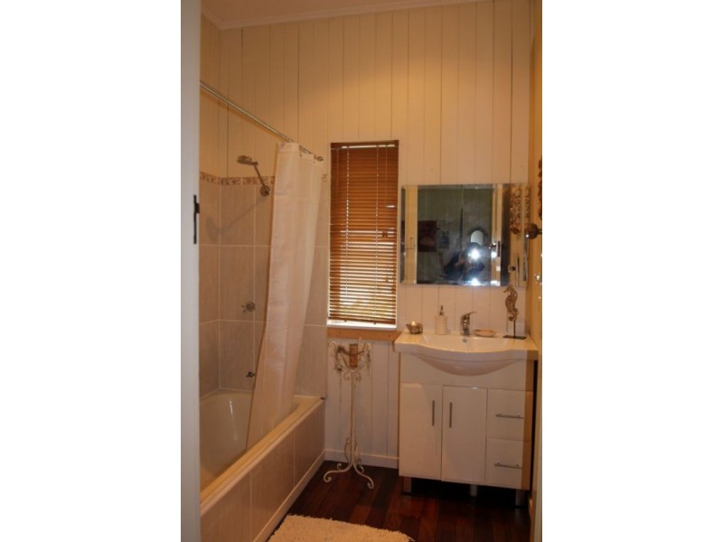 16 Ash, Maleny QLD 4552