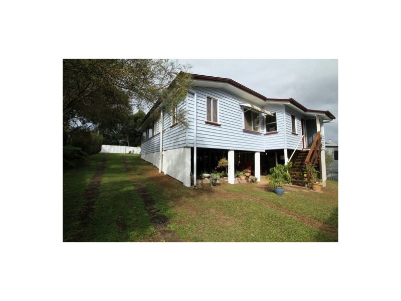 16 Ash, Maleny QLD 4552