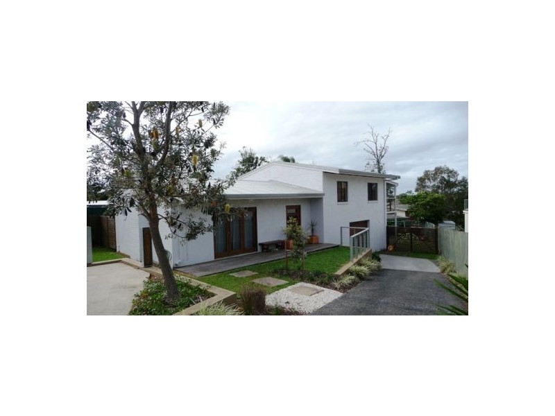 11 Hilltop Crescent, Maroochydore QLD 4558