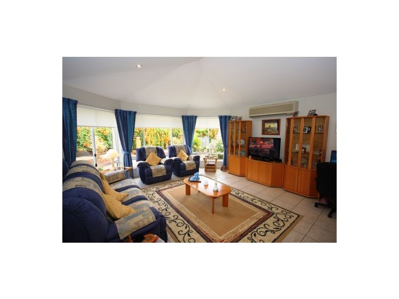 18 Somerville Cr, Sippy Downs QLD 4556