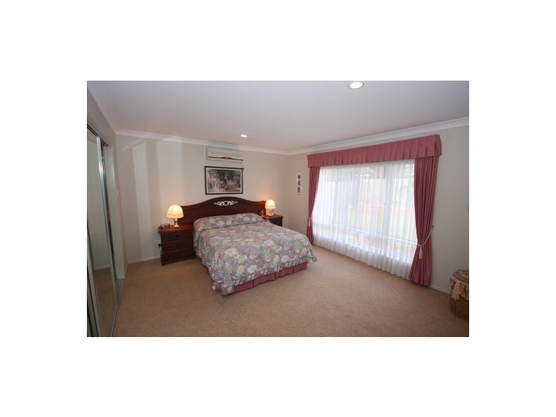 18 Somerville Cr, Sippy Downs QLD 4556