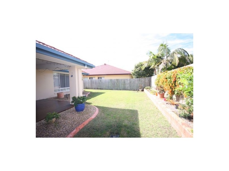 18 Somerville Cr, Sippy Downs QLD 4556