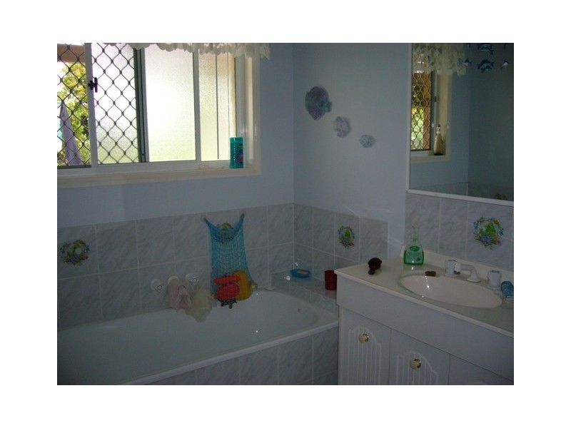 38 Karawatha Drive, Mountain Creek QLD 4557