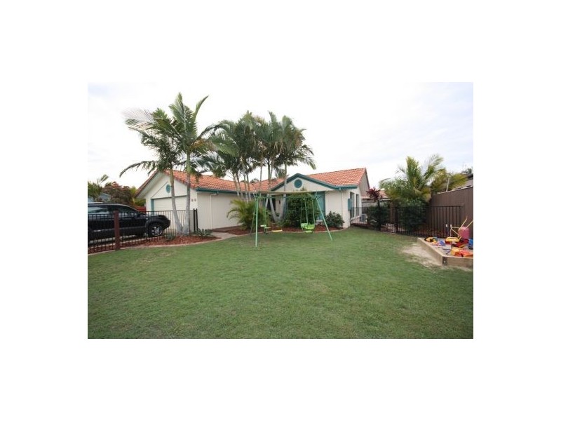 17 Phoenix, Sippy Downs QLD 4556