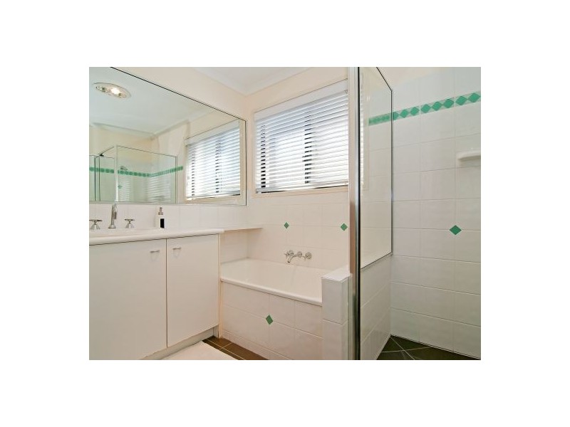 33 Hastings Place, Buderim QLD 4556