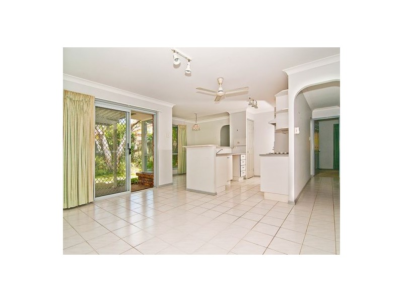 2/74 Pittards Road, Buderim QLD 4556