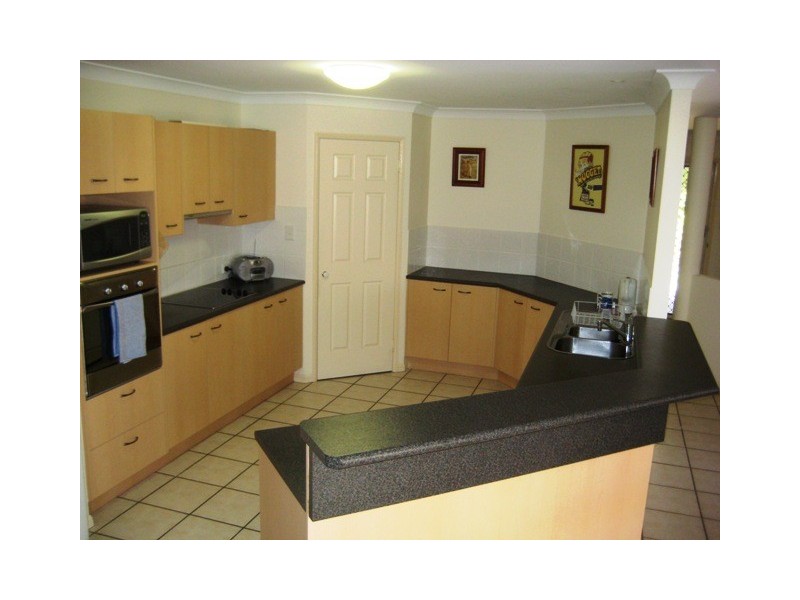 16 Livistona Cr, Caloundra QLD 4551