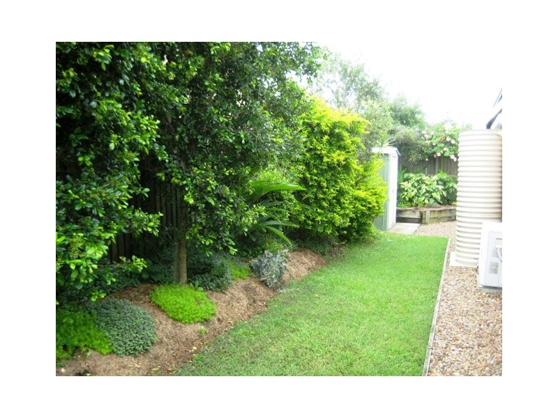 16 Livistona Cr, Caloundra QLD 4551