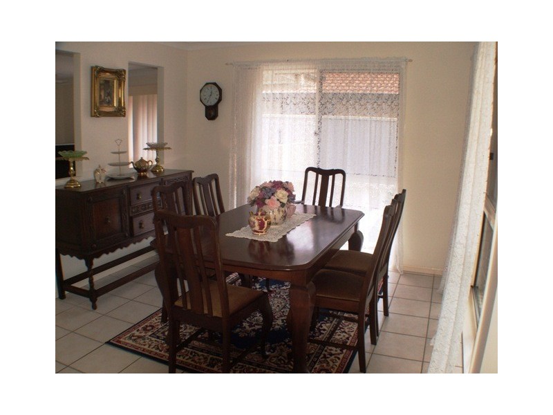 16 Livistona Cr, Caloundra QLD 4551