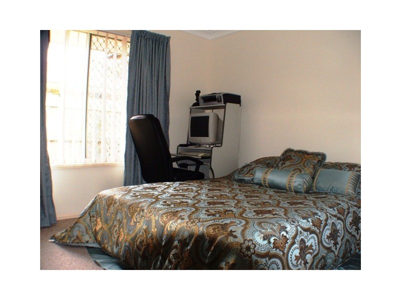 16 Livistona Cr, Caloundra QLD 4551
