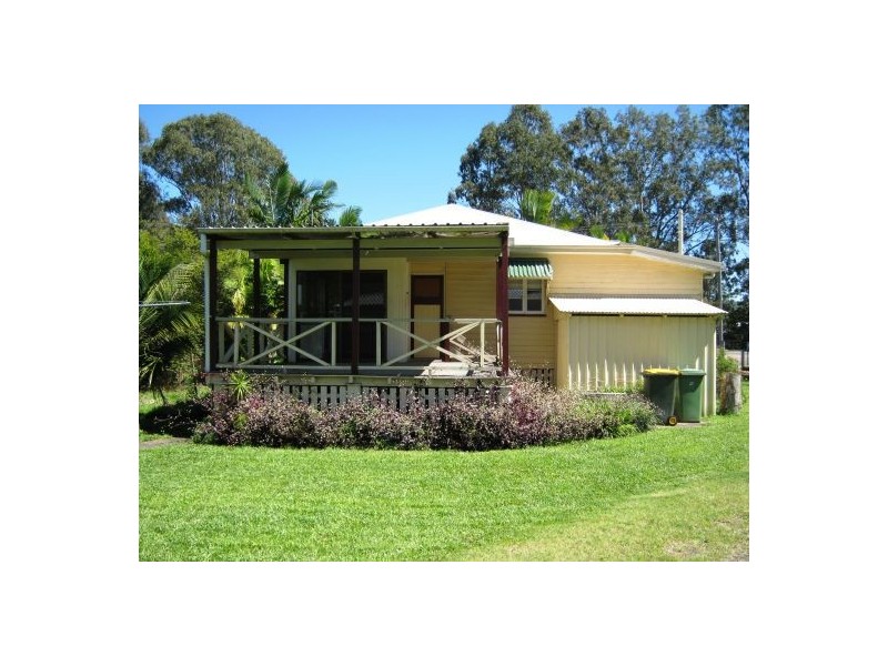 76 Old Bruce Hwy, Yandina QLD 4561