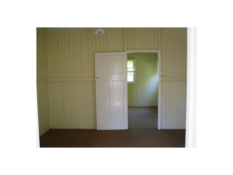 76 Old Bruce Hwy, Yandina QLD 4561