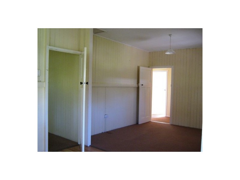 76 Old Bruce Hwy, Yandina QLD 4561