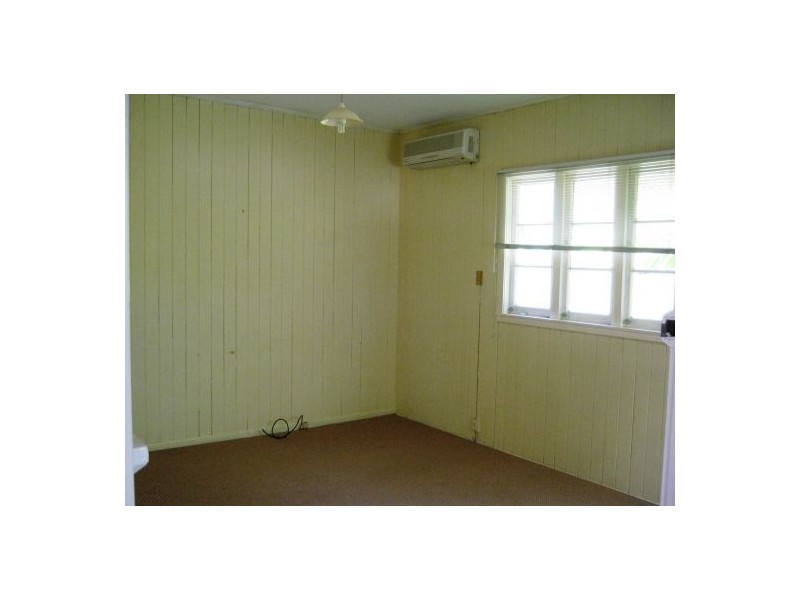 76 Old Bruce Hwy, Yandina QLD 4561