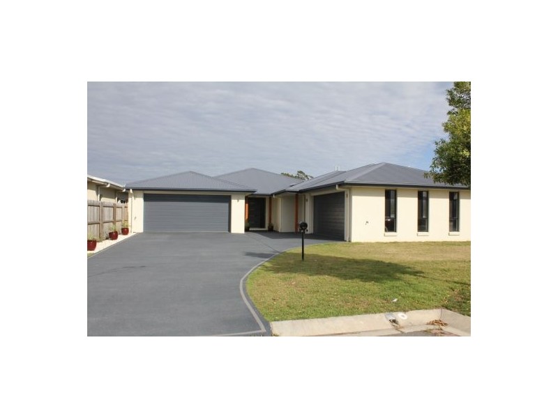 2/10 Tamarind St, Meridan Plains QLD 4551