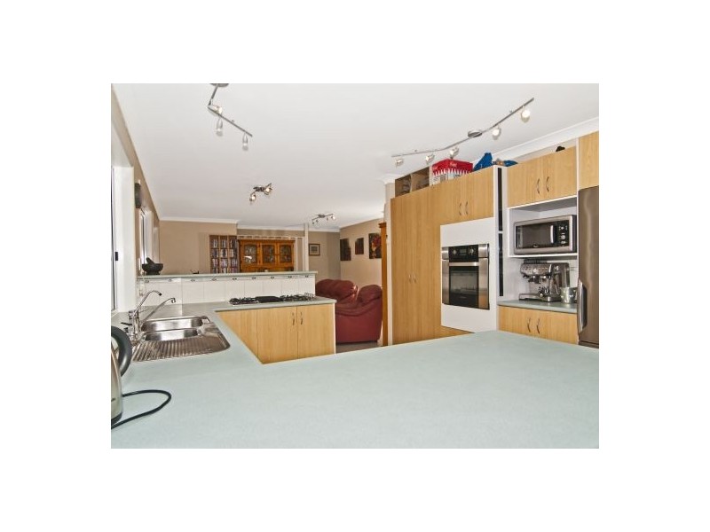 12 Molakai Drive, Mountain Creek QLD 4557