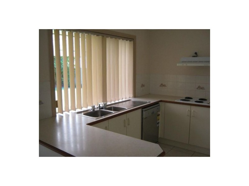 4 Greenway Place, Mountain Creek QLD 4557