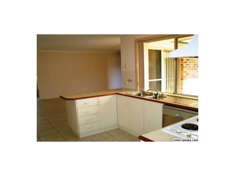 4 Greenway Place, Mountain Creek QLD 4557