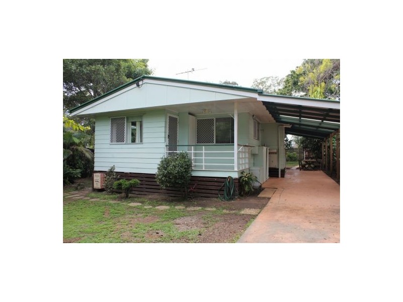 206  School Rd, Kallangur QLD 4503
