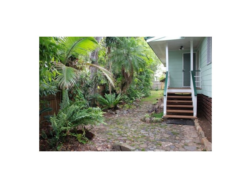 206  School Rd, Kallangur QLD 4503