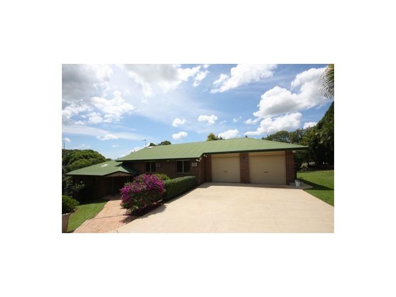 92 Blackall Range Rd, Woombye QLD 4559
