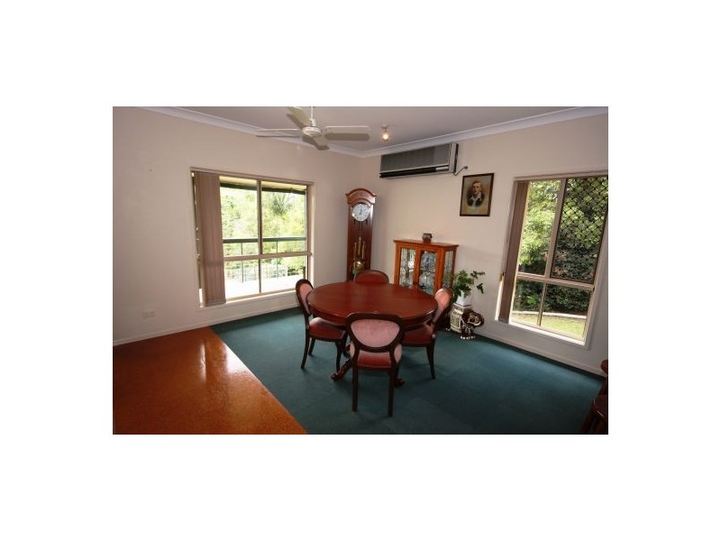 92 Blackall Range Rd, Woombye QLD 4559