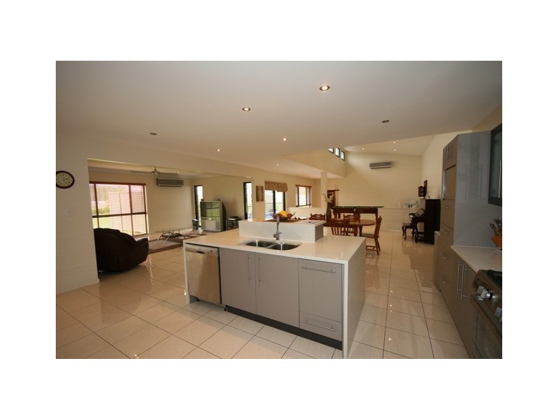 20 White Cedar Dve Kawana Forest, Currimundi QLD 4551